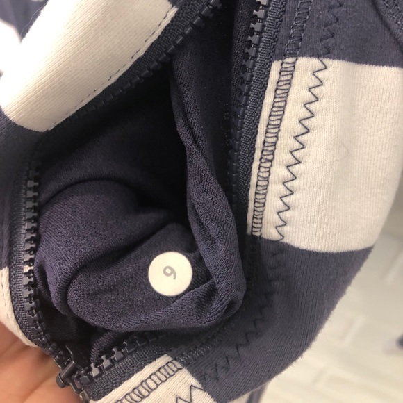 Lululemon Forme Jacket *Cuffins - Picture 12 of 13